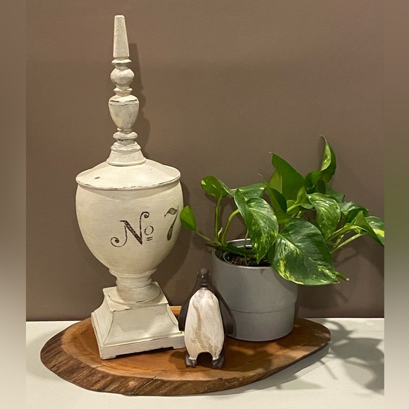 Marble decorative penguin decor paperweight holiday festive seasonal - Picture 3 of 8